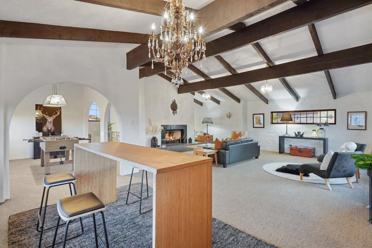 Magnificent Beachfront Mansion - Pool - Fireplace オークランド エクステリア 写真